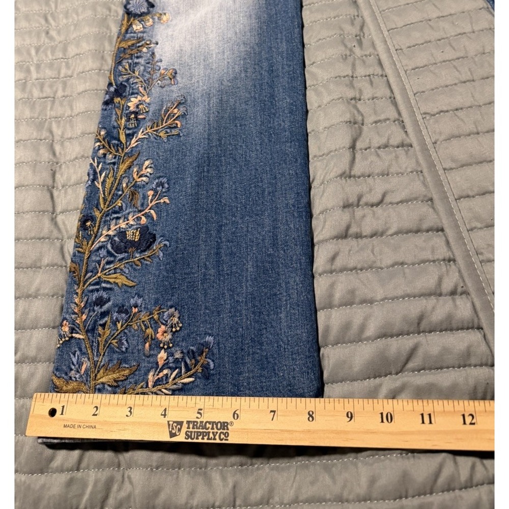 Driftwood Kelly Jeans Womens 30 Floral Embroidered Bootcut Blue Stretch Boho - Picture 6 of 13